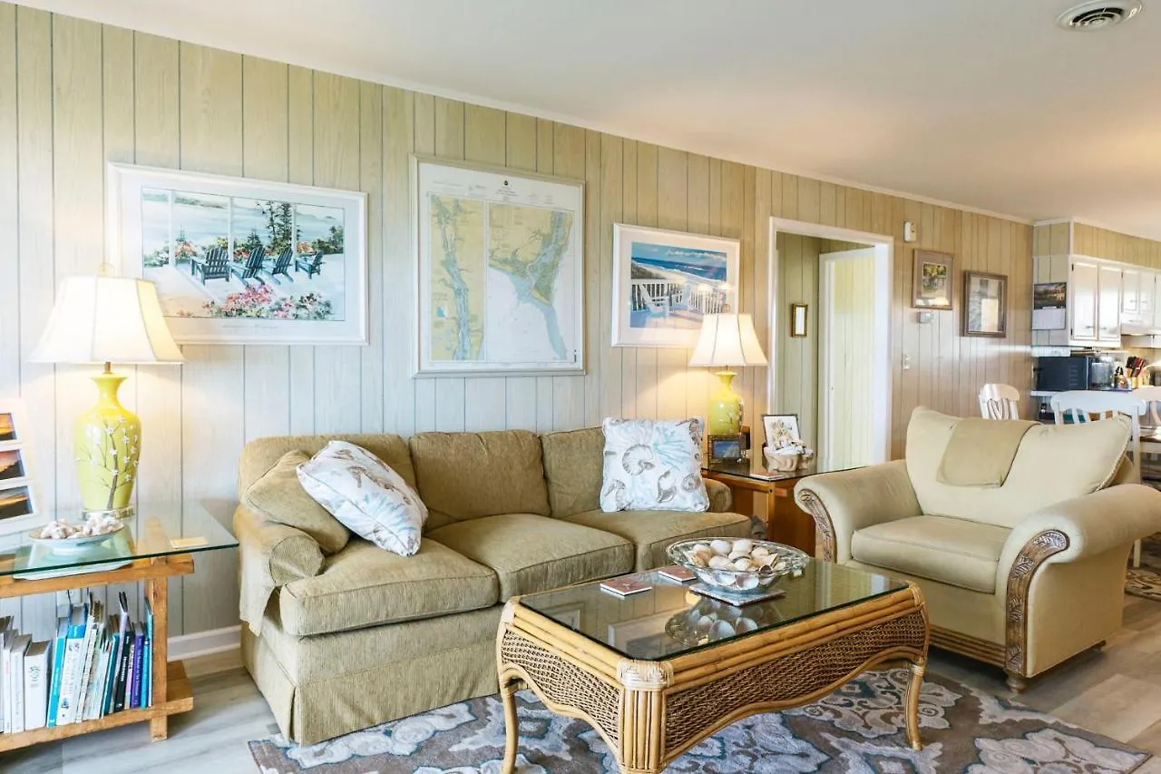 Holiday home Surfsong By Oak Island