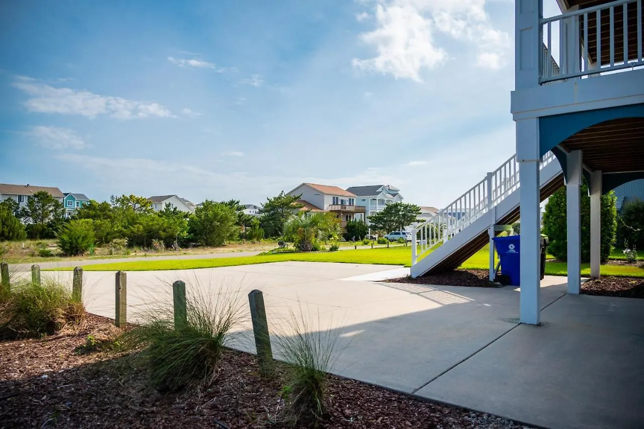 Pier Pleasure By Holiday home Oak Island