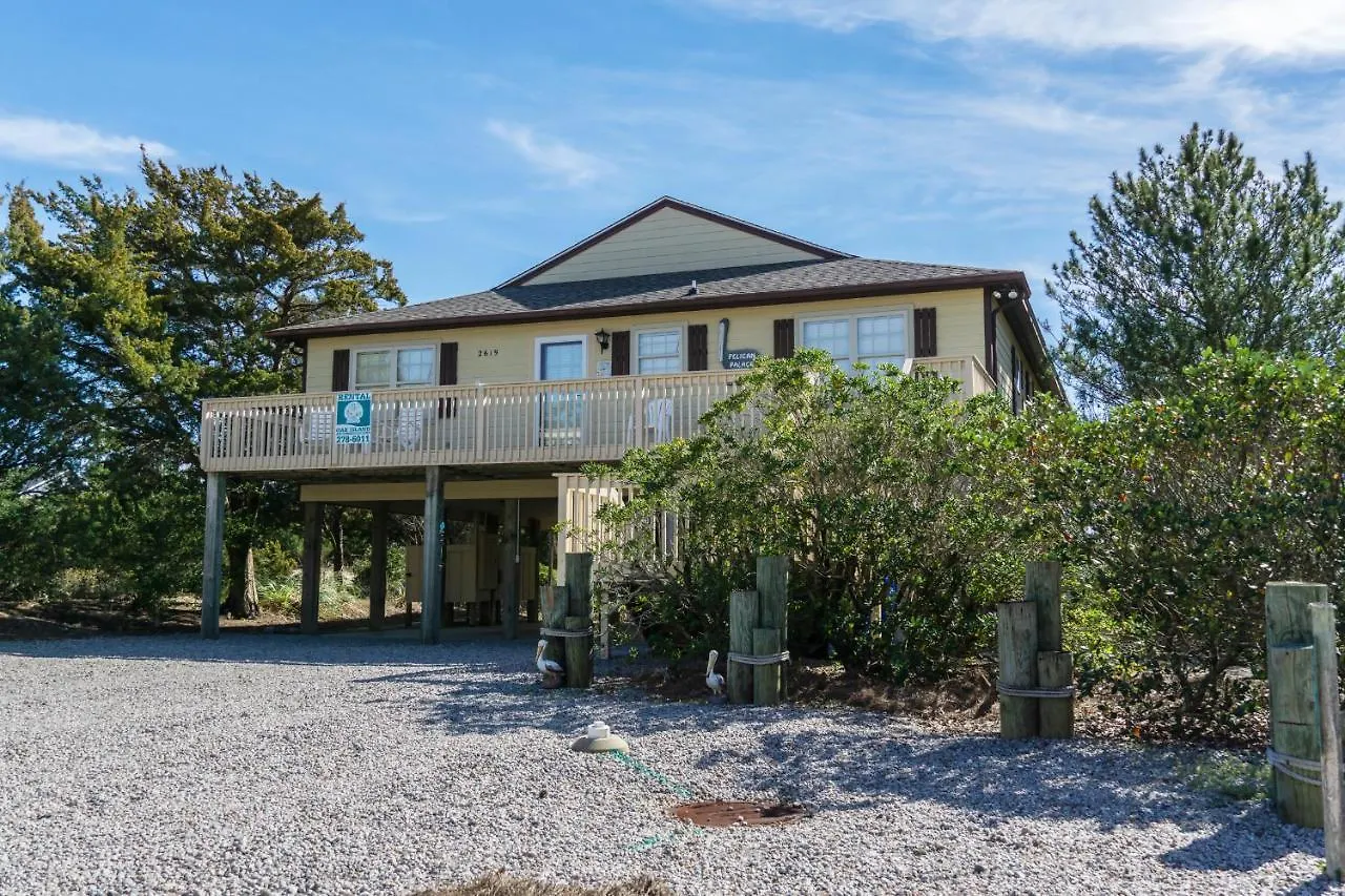 Holiday home Pelican Palace By Oak Island