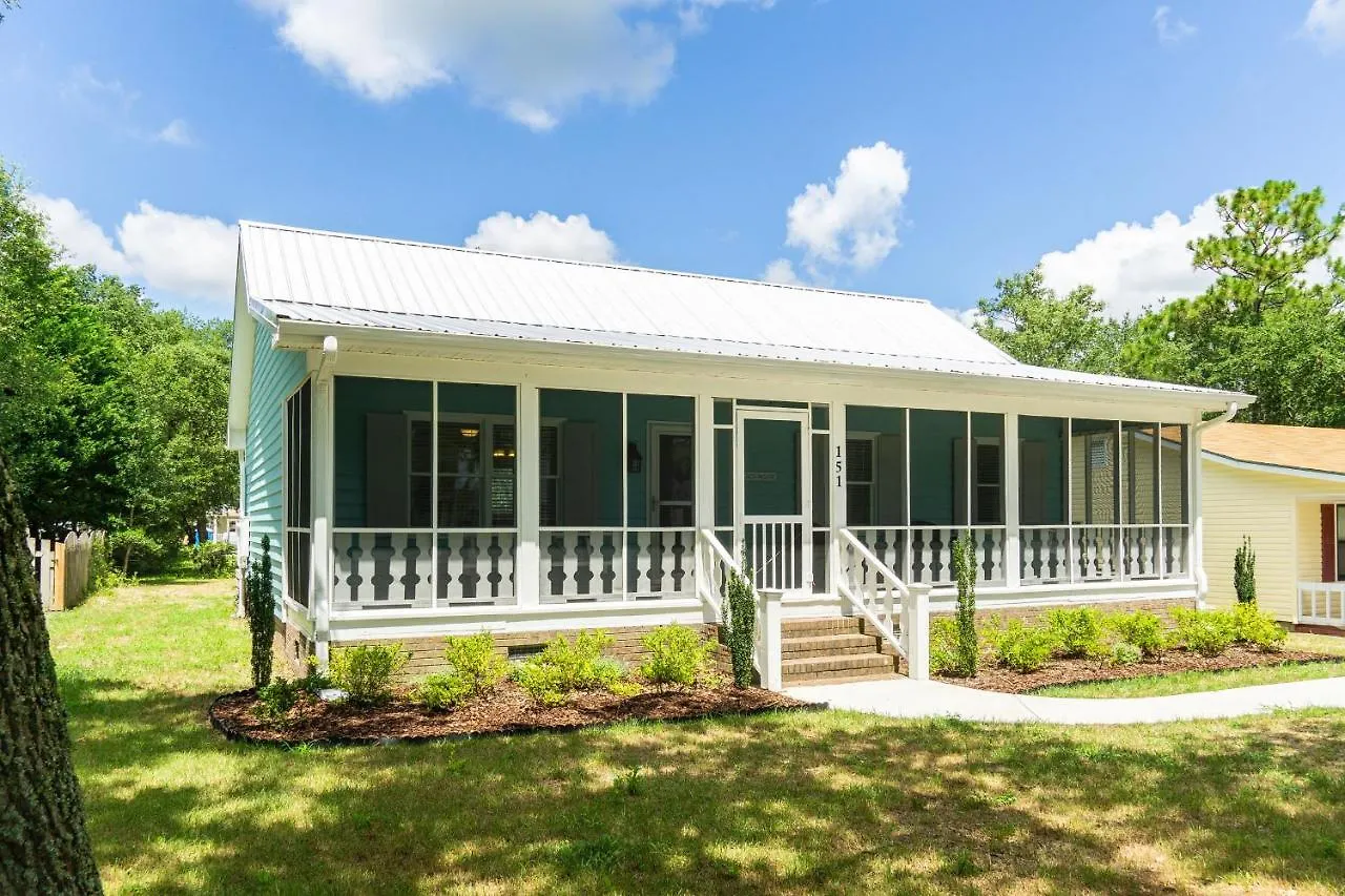 Nanas Nest By Holiday home Oak Island