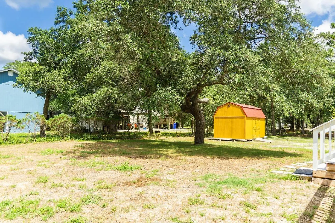 Holiday home Nanas Nest By Oak Island