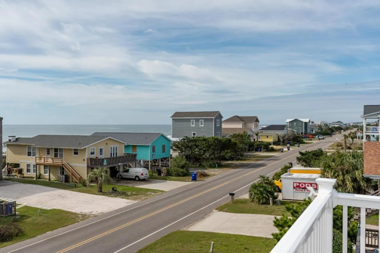 The Surf Shack By Holiday home Oak Island