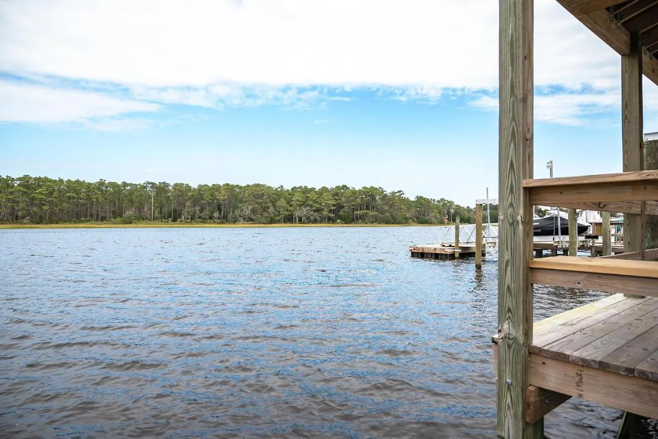 Waterway Haven By Holiday home Oak Island