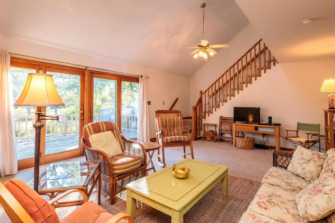 The Rectory By Holiday home Oak Island