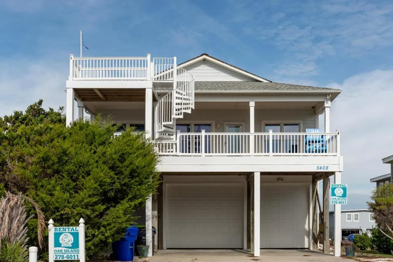 The Surf Shack By Holiday home Oak Island