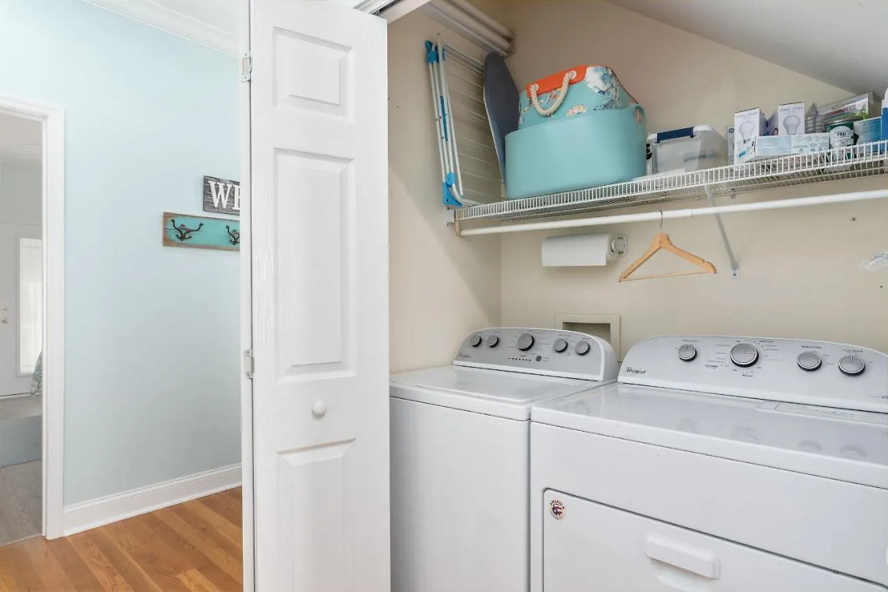 Holiday home Latitude Adjustment By Oak Island