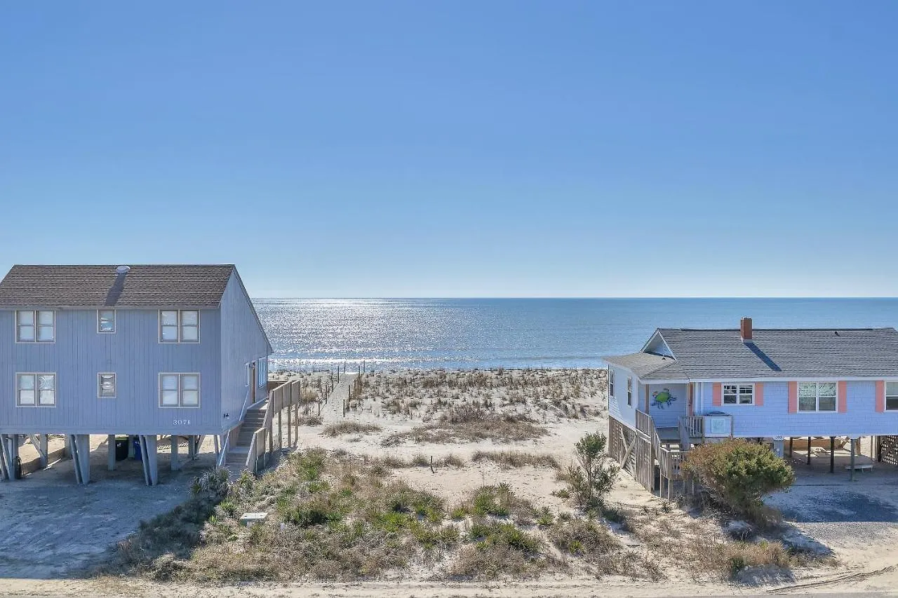 Holiday home Life Is Good Oak Island
