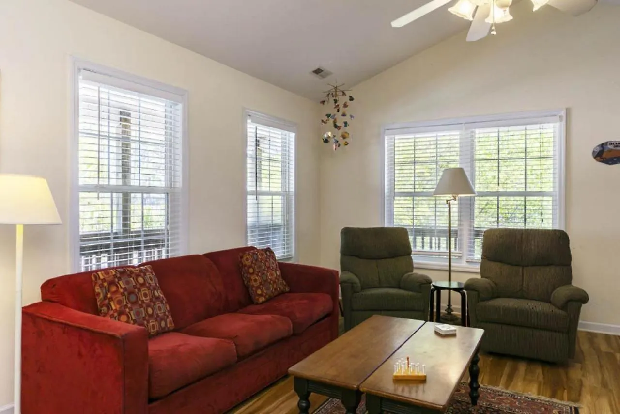 Holiday home Island Delight By Oak Island