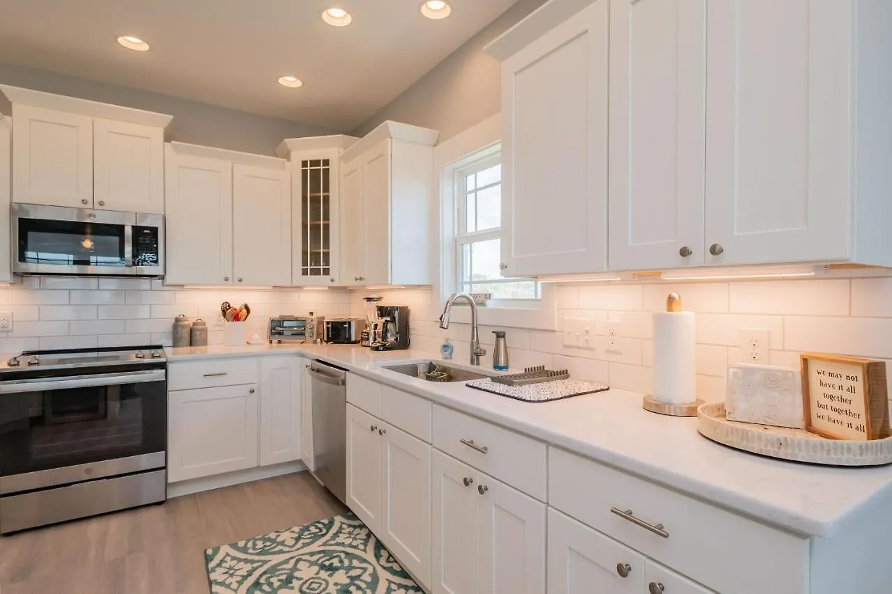 Holiday home Sweet Sunshine By Oak Island