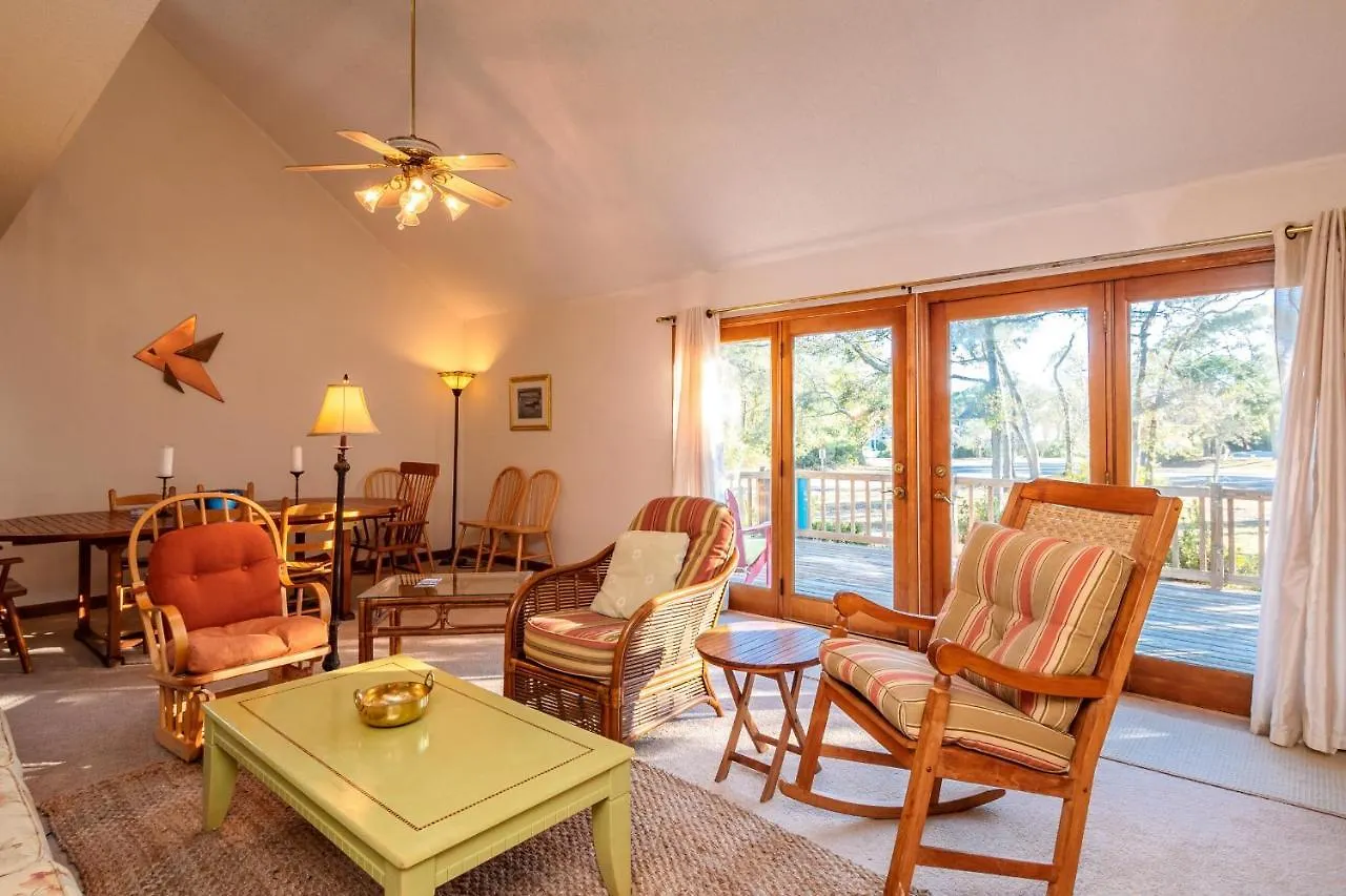 The Rectory By Holiday home Oak Island