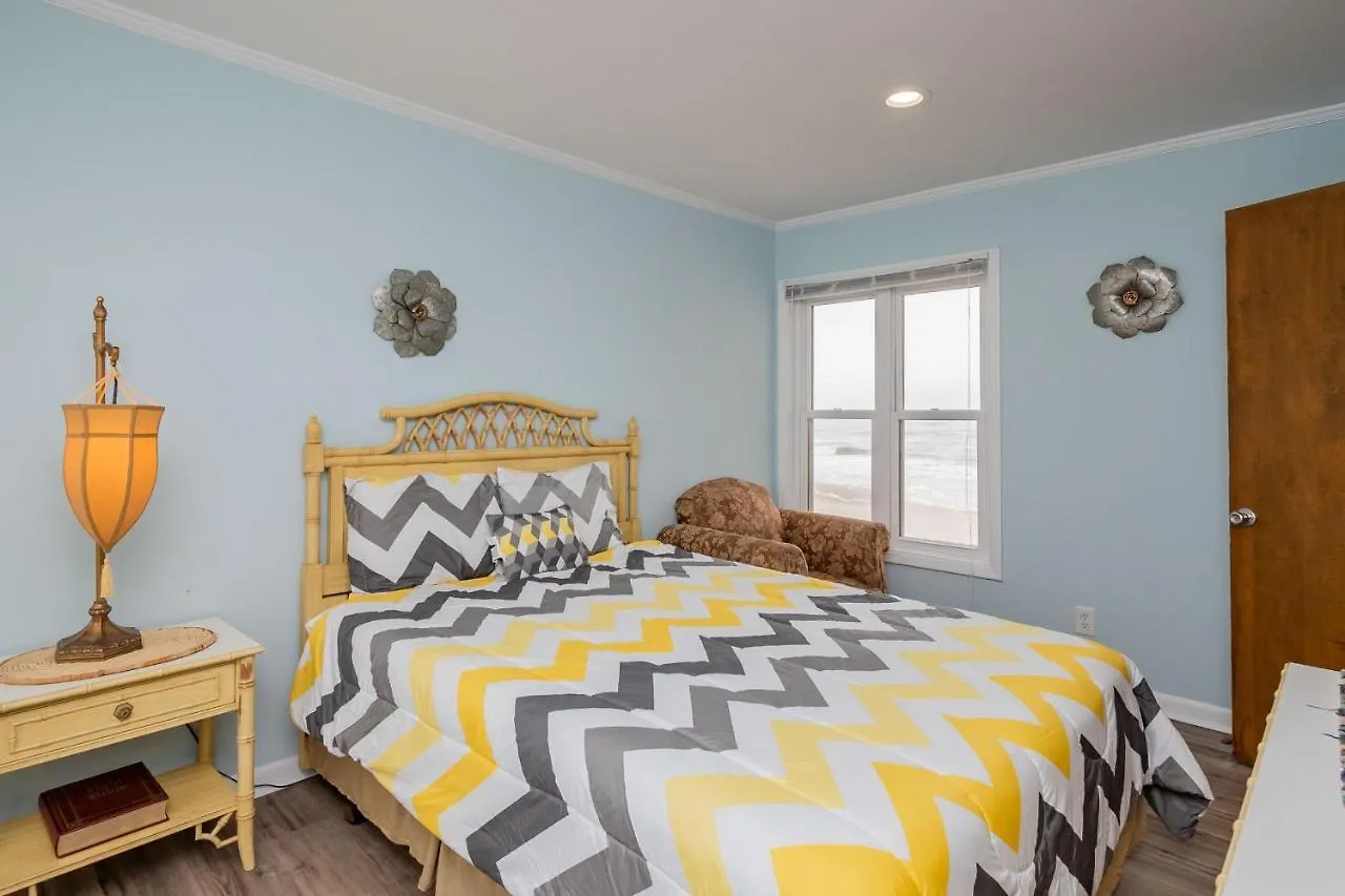 Holiday home Double T By The Sea By Oak Island