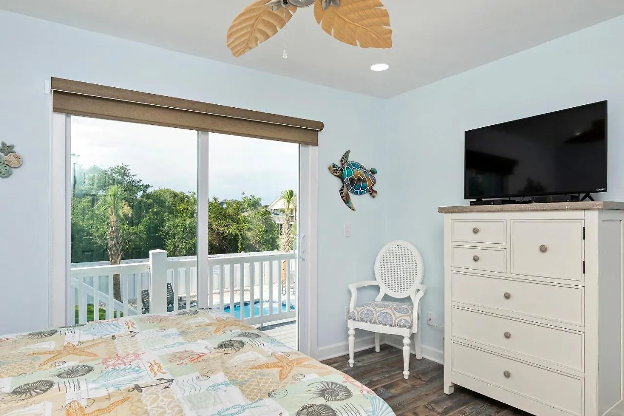 A Pier To Sea By Holiday home