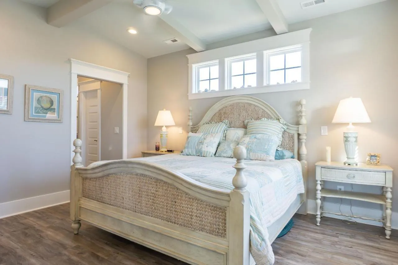 Stairway To Haven By Holiday home Oak Island