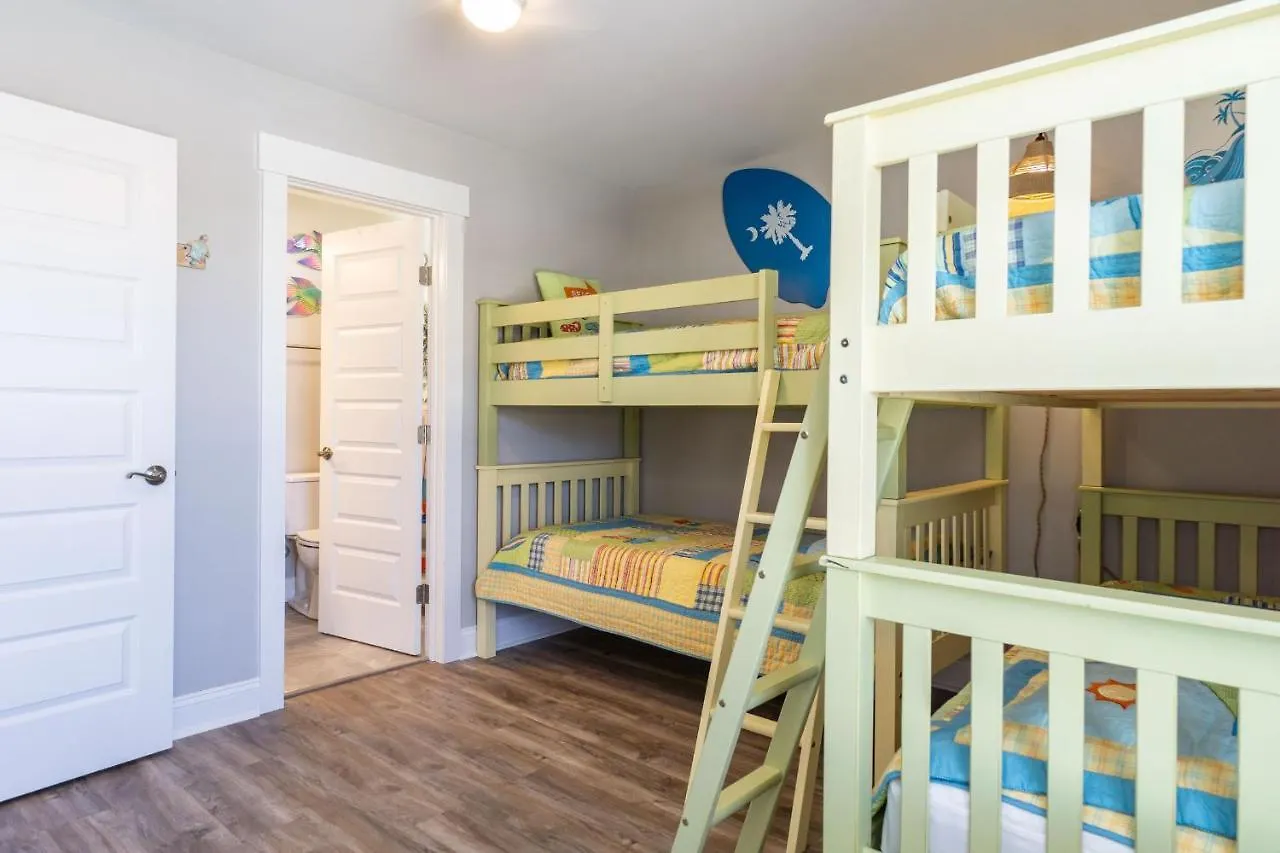 Stairway To Haven By Holiday home Oak Island