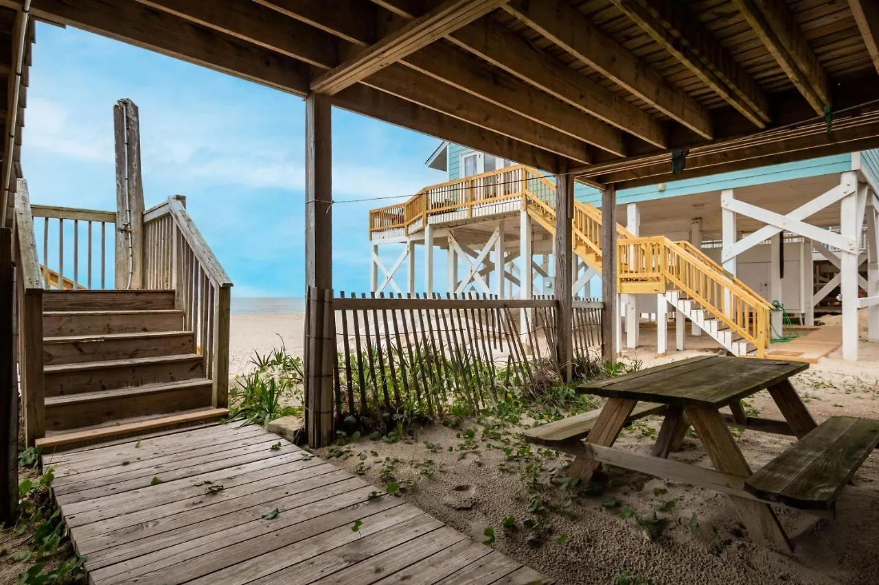Victorias Seacret By * Oak Island