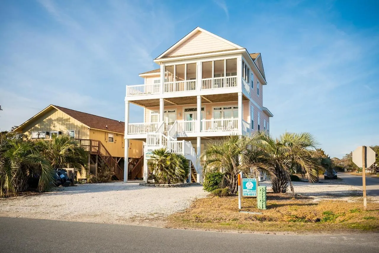 Kathy's Dream By Holiday home Oak Island
