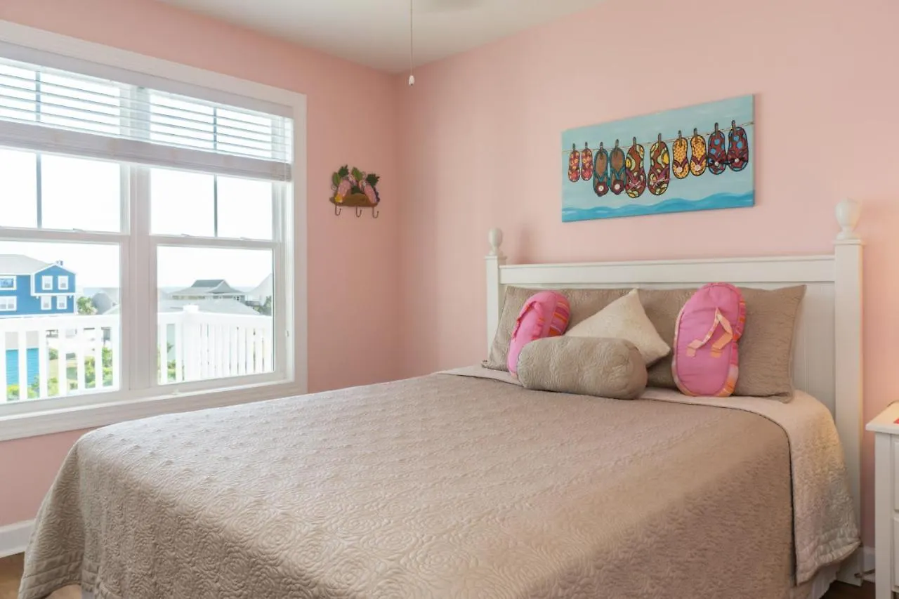 Kathy's Dream By Holiday home Oak Island
