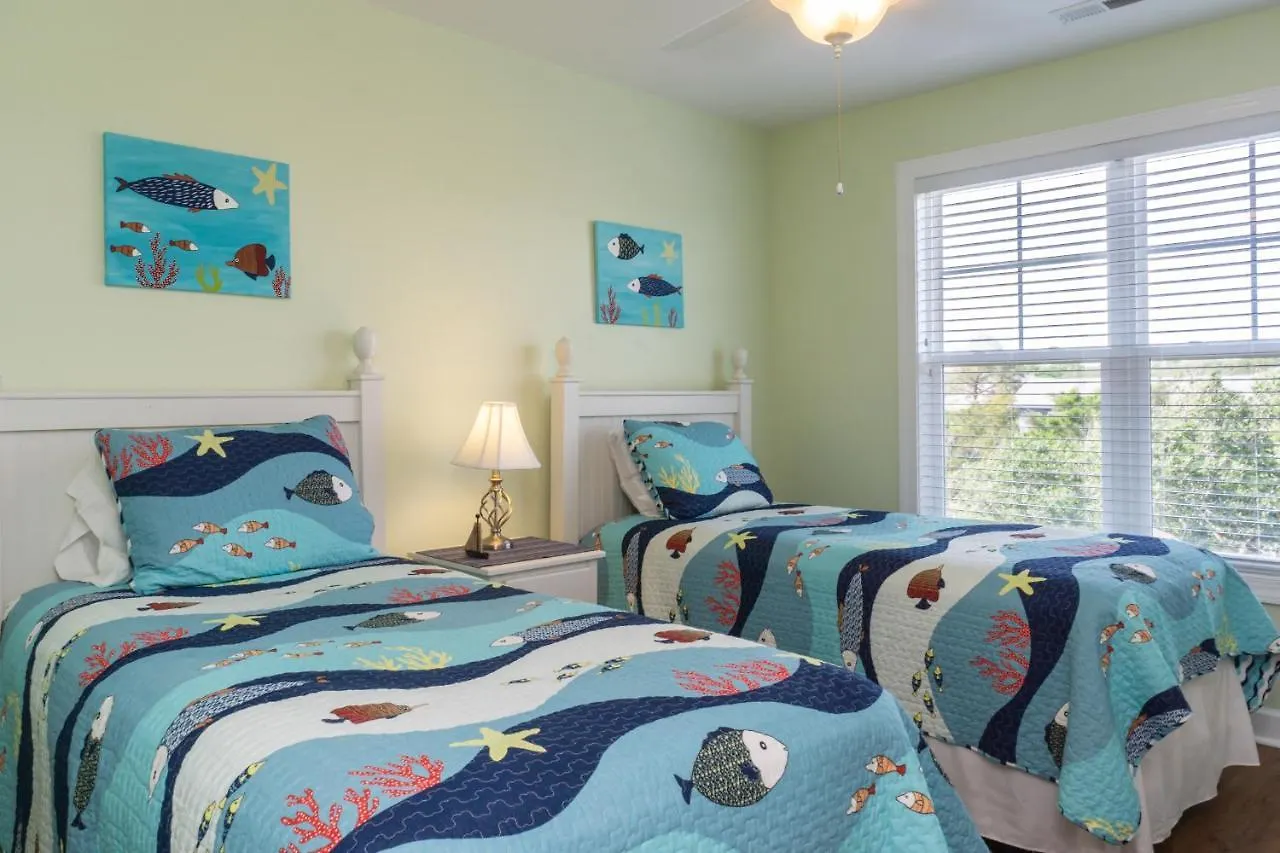 Kathy's Dream By Holiday home Oak Island
