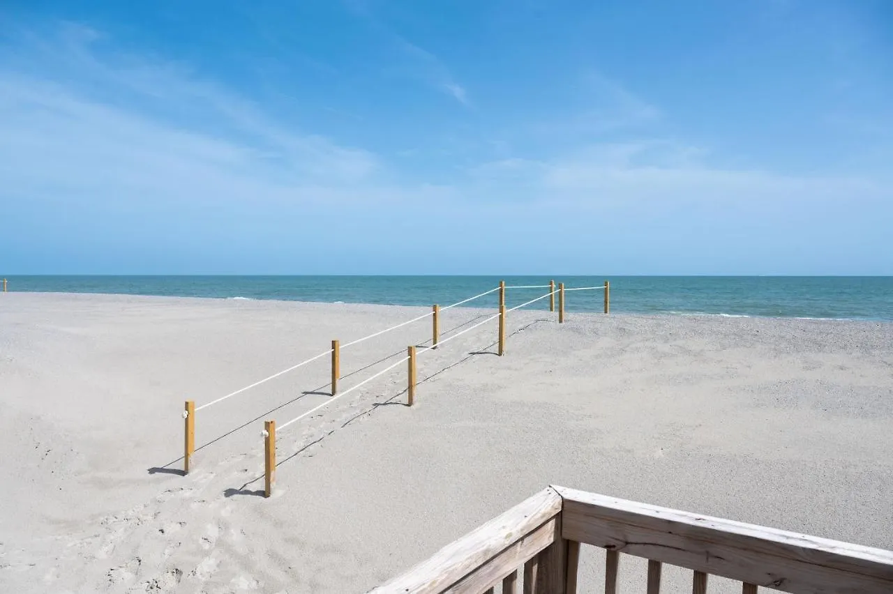 Victorias Seacret By Oak Island
