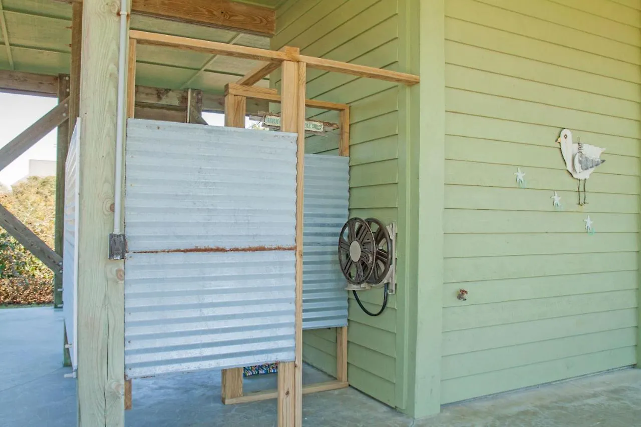 Holiday home Southern Horizons By Oak Island