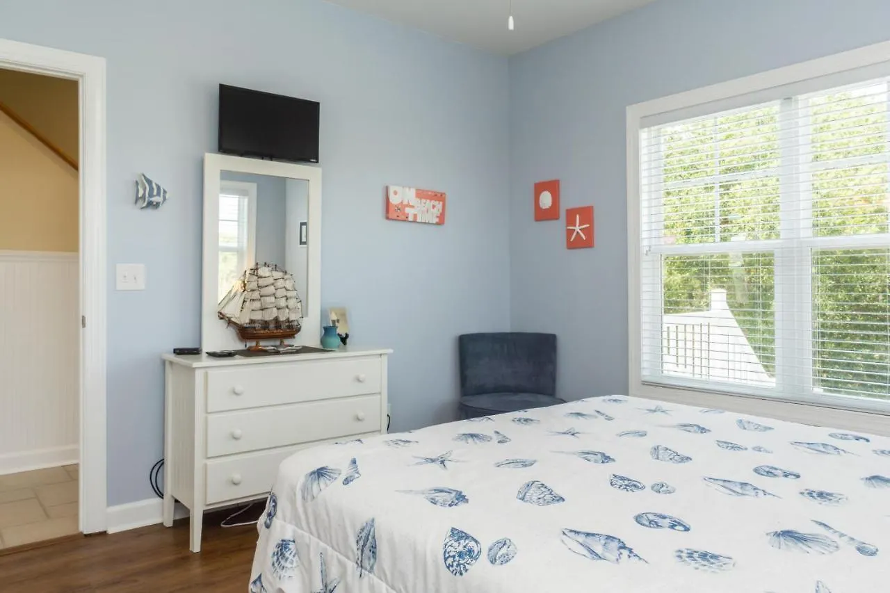Kathy's Dream By Holiday home Oak Island