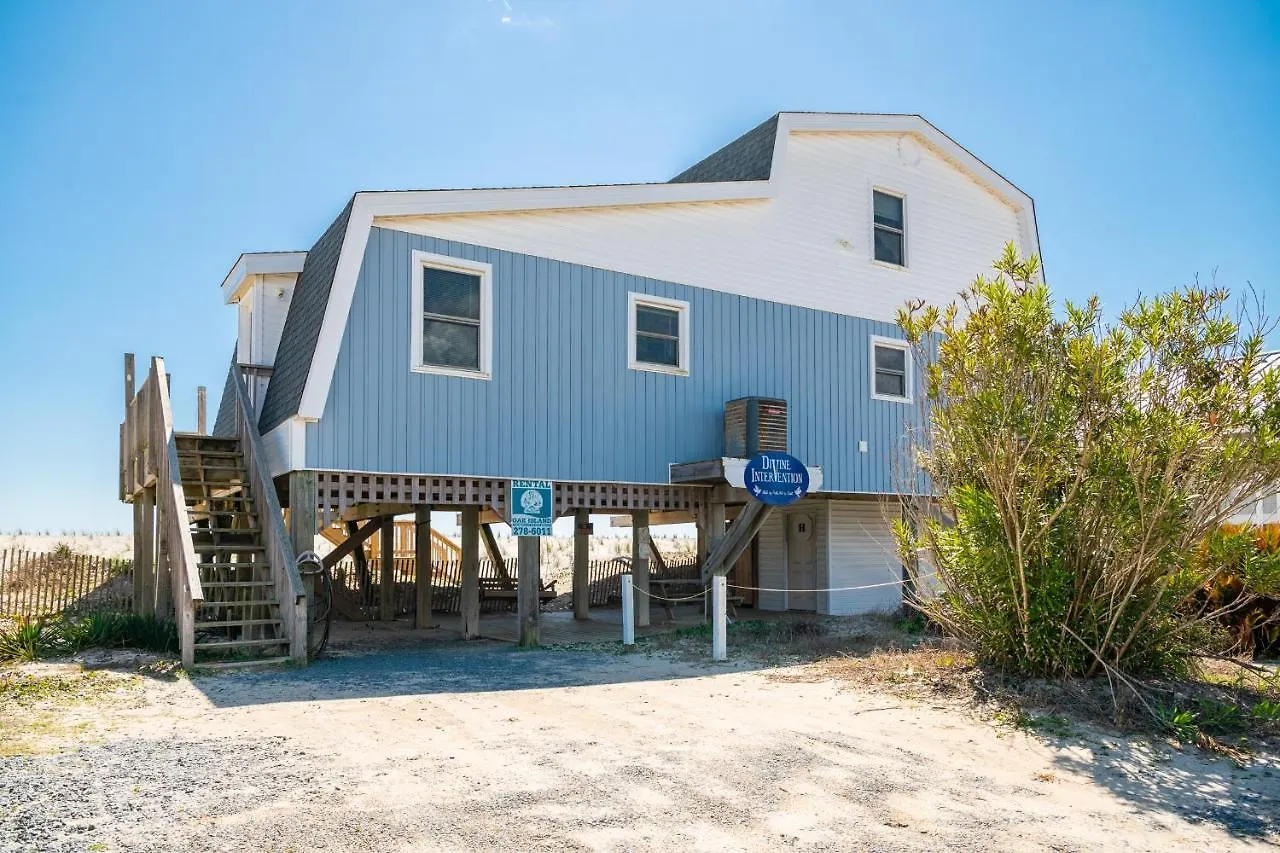 Holiday home Divine Intervention By Oak Island