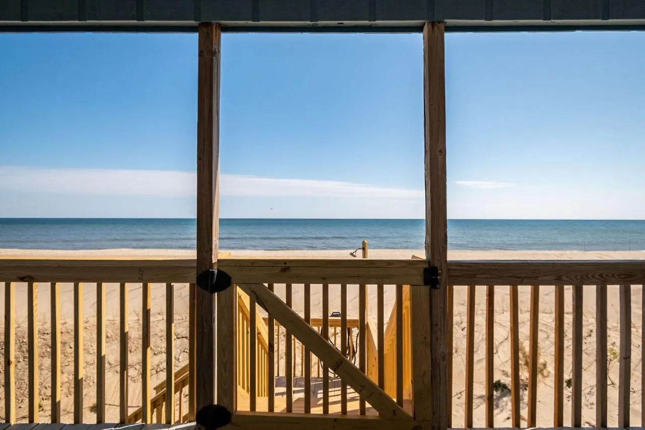 Holiday home Breeze By Oak Island
