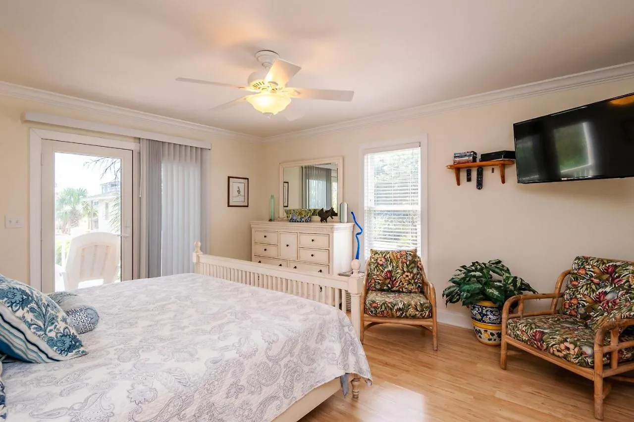 Coastal Living By Oak Island