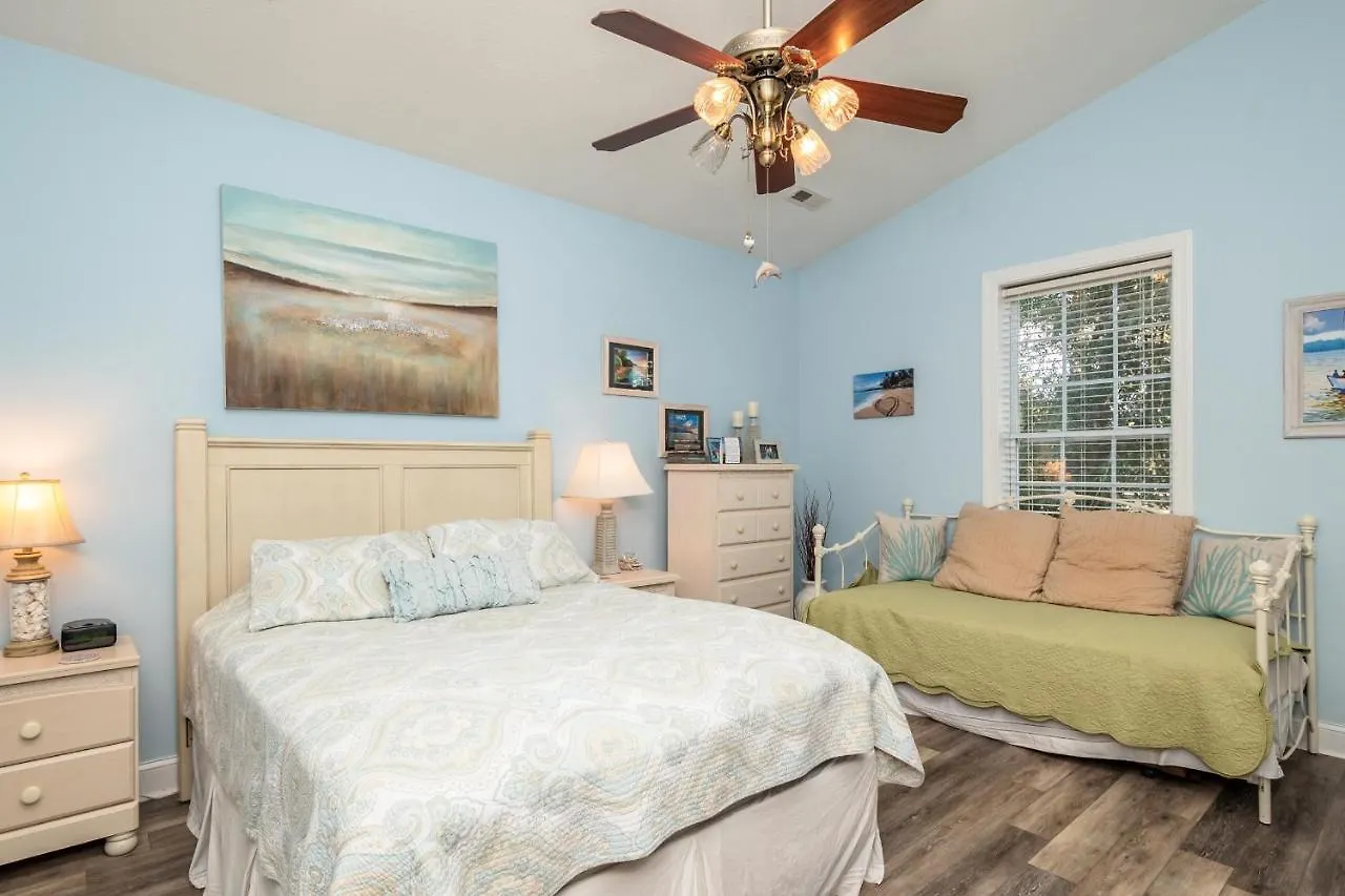 Woodlands Wonder By Holiday home *