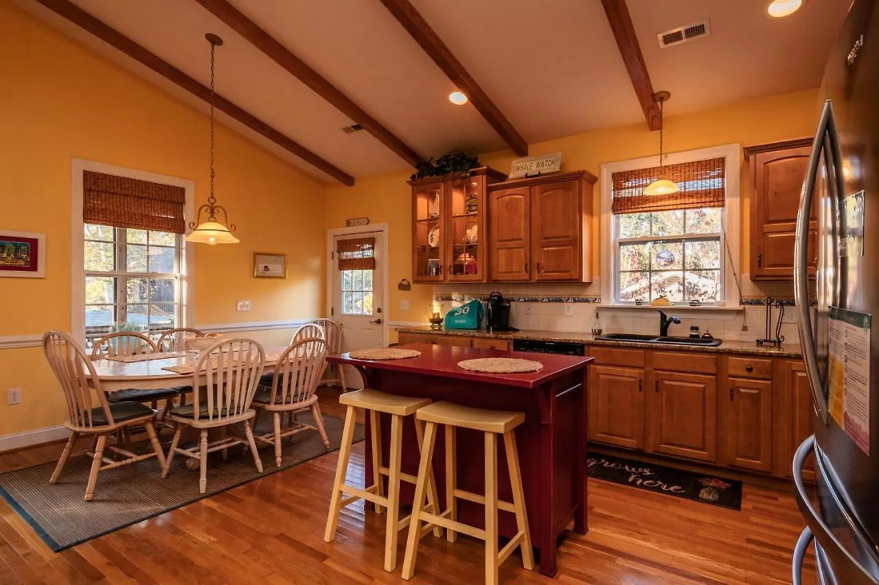 Woodlands Wonder By Holiday home Oak Island