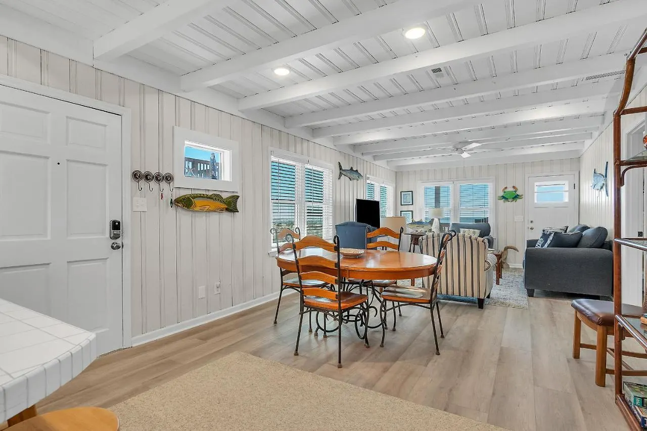 Lowe Tide By Oak Island