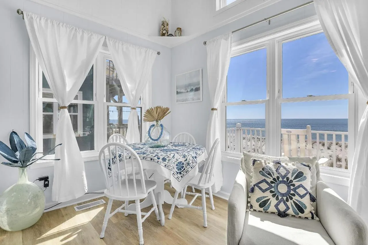 A New Tide Holiday home Oak Island