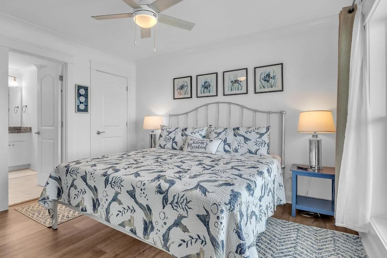 Holiday home The Sale Fish Oak Island