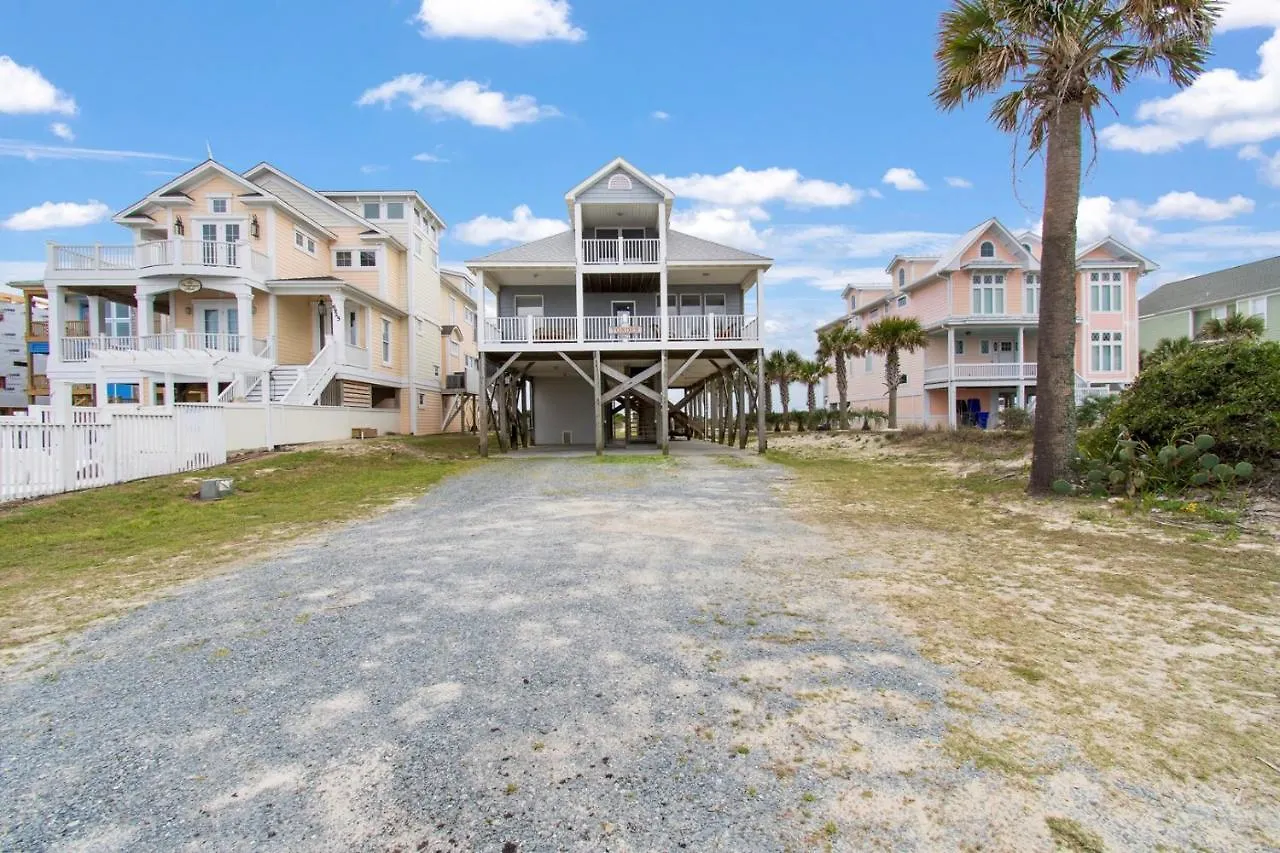 Yonder Holiday home Oak Island