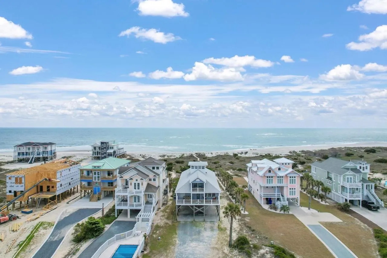 Holiday home Yonder Oak Island