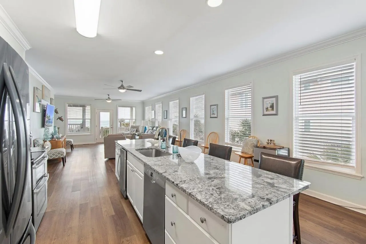 Yonder Holiday home Oak Island