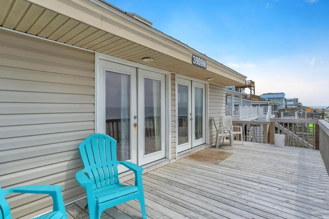 Double T By The Sea By Holiday home