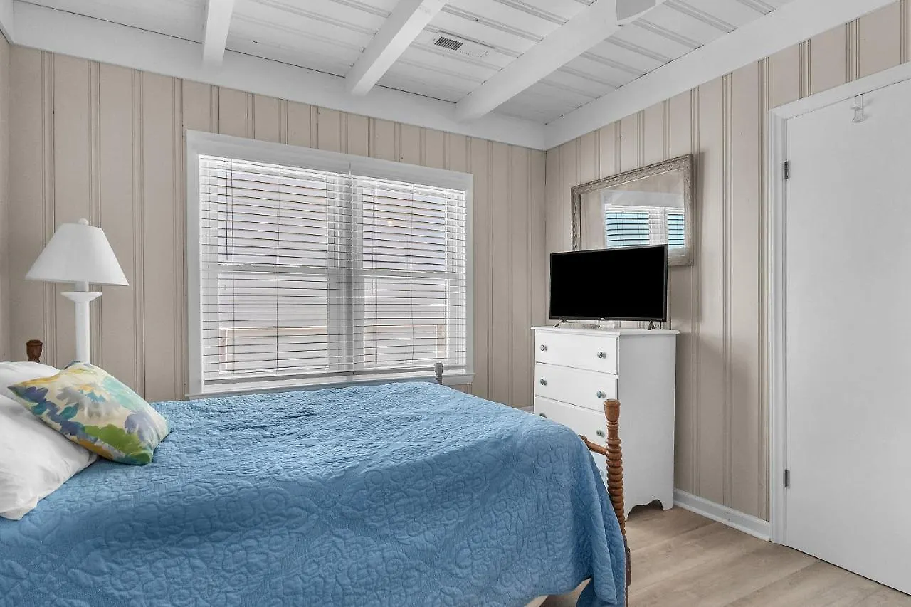 Lowe Tide By Holiday home