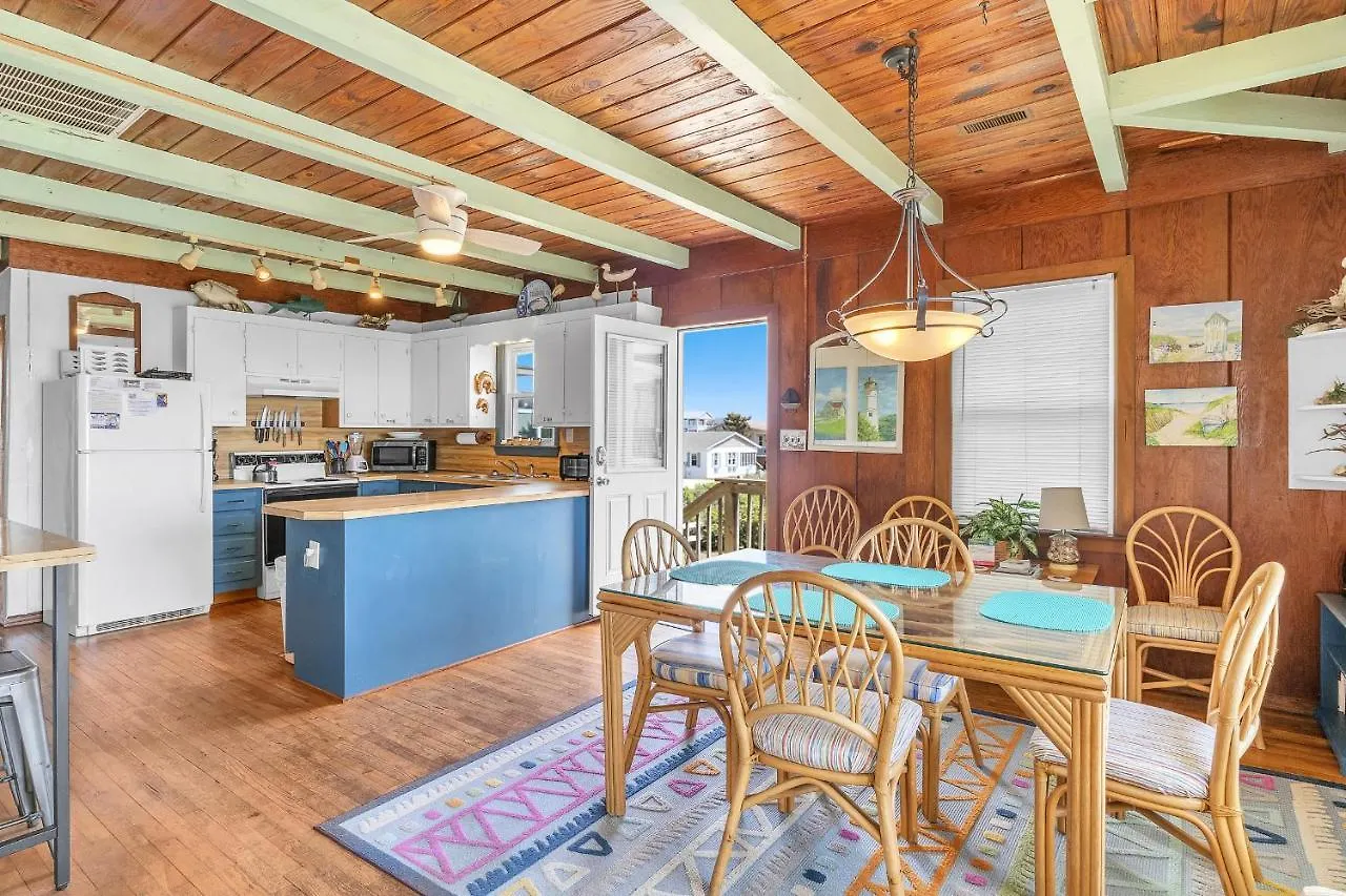 Sea Sage By Holiday home Oak Island