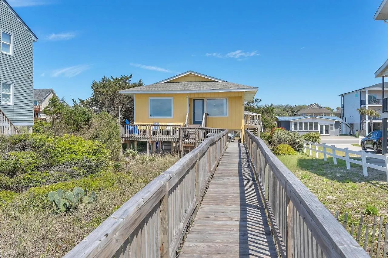 Sea Sage By Holiday home Oak Island