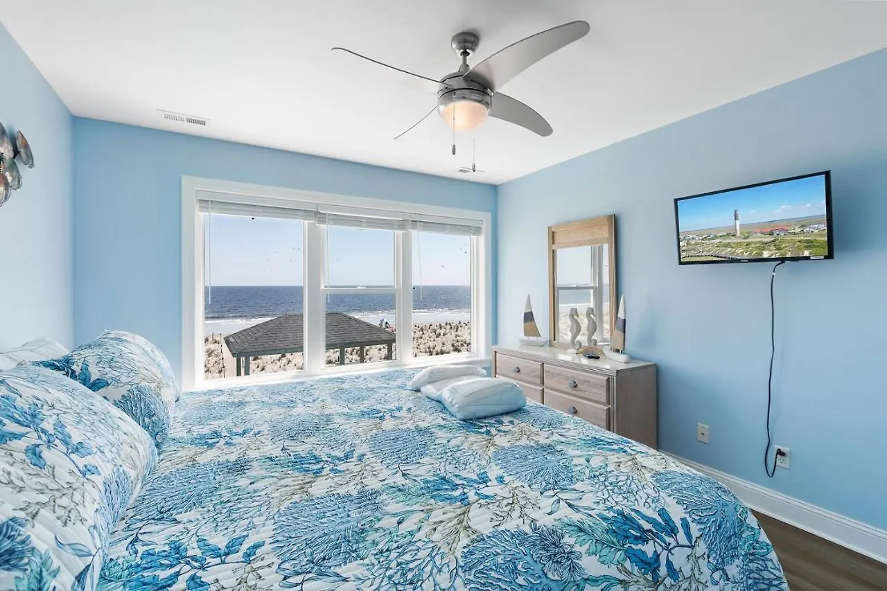 Holiday home Shore Enuff Oak Island