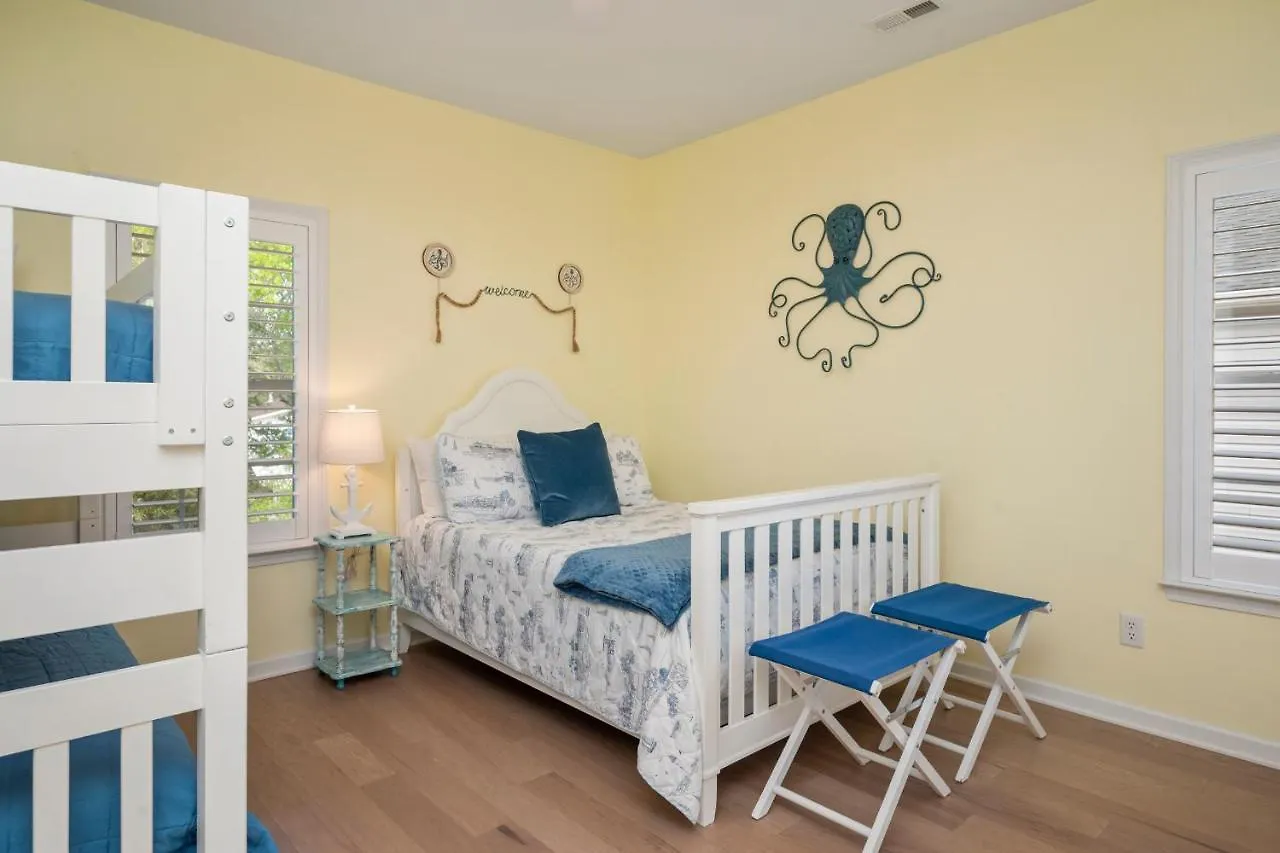 Holiday home Get Ready To Womble Oak Island