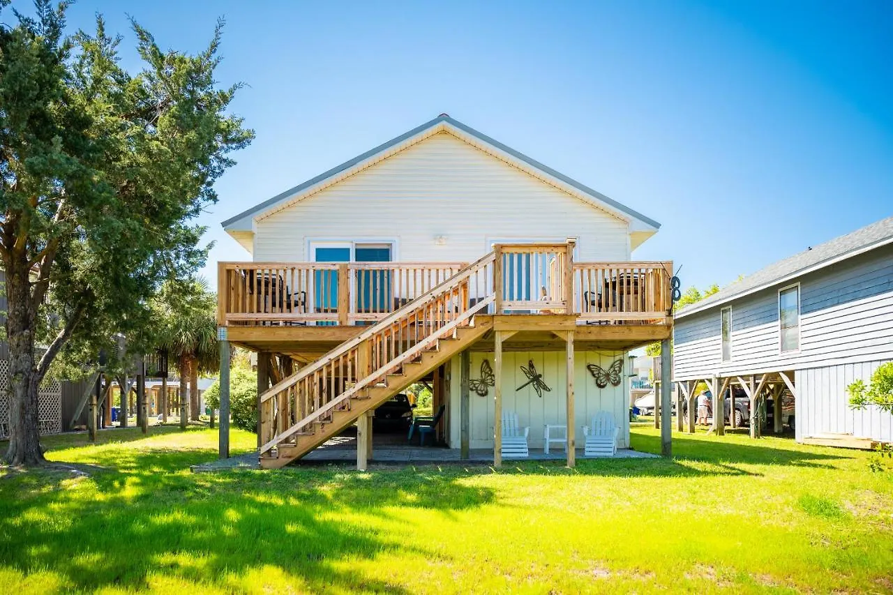 Pelican Park By * Oak Island