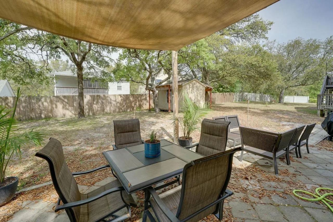 Vacation Less Than 1 Mi To Beach! Holiday home