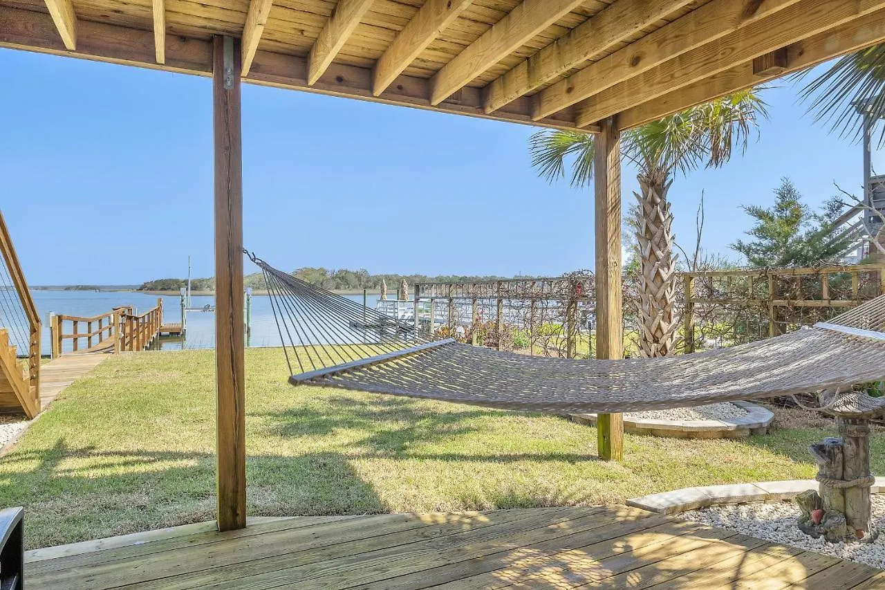 Let The Fin Begin * Oak Island