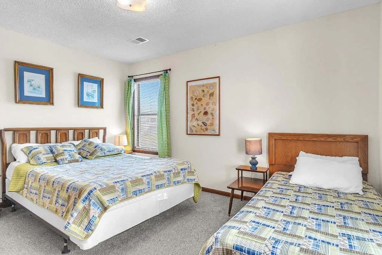 Statehouse By Holiday home Oak Island