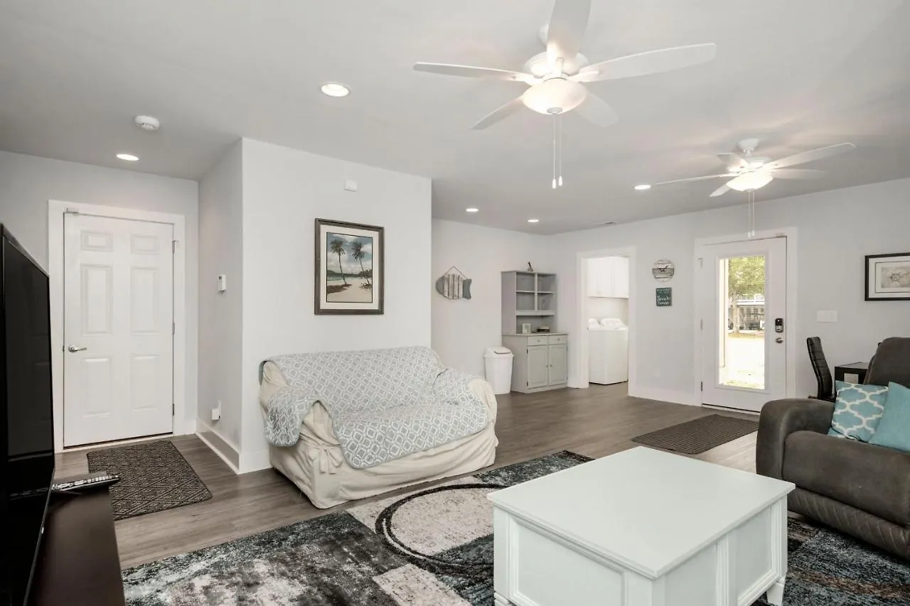 Holiday home Peach Pit Oak Island