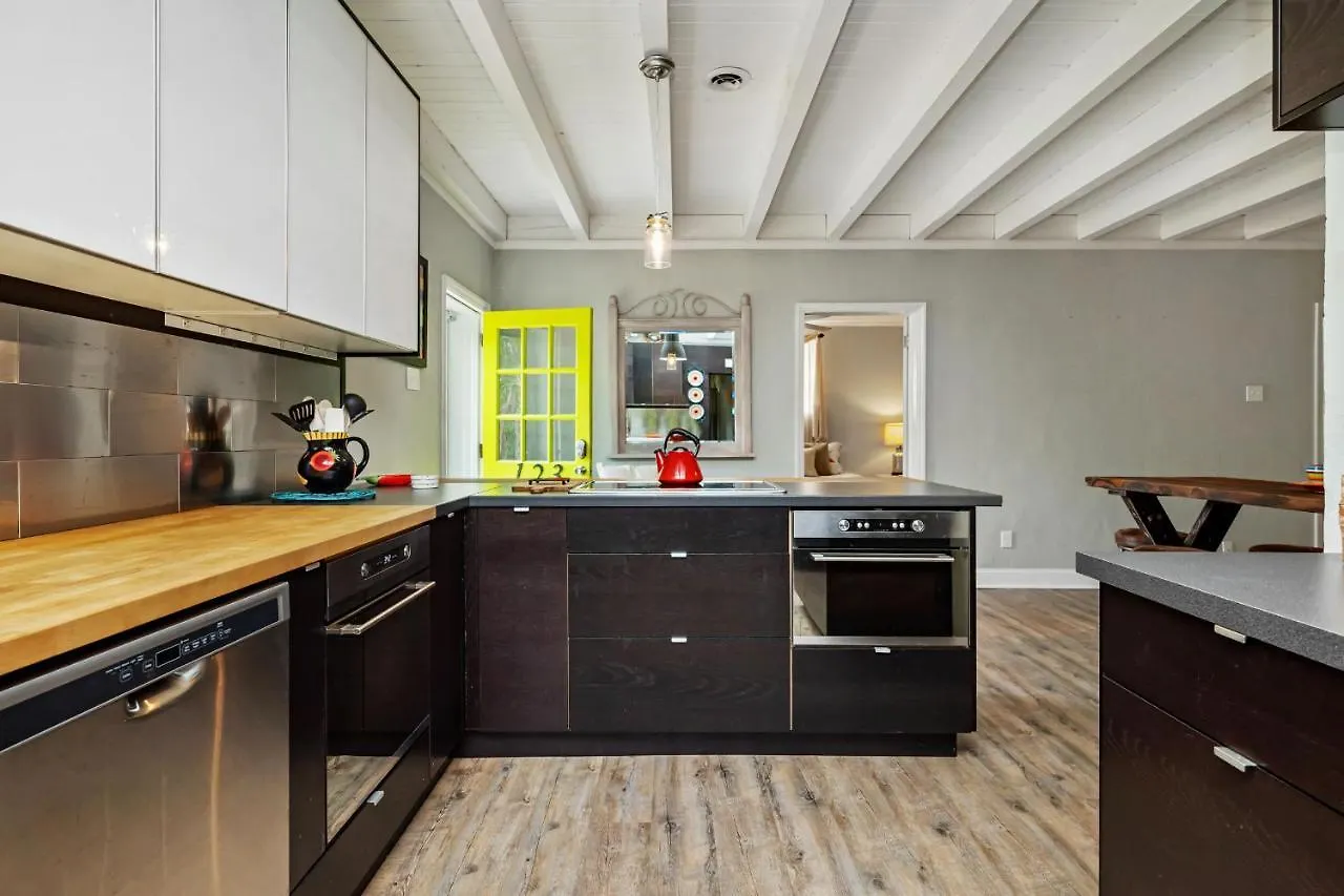 123 By The Sea Oak Island