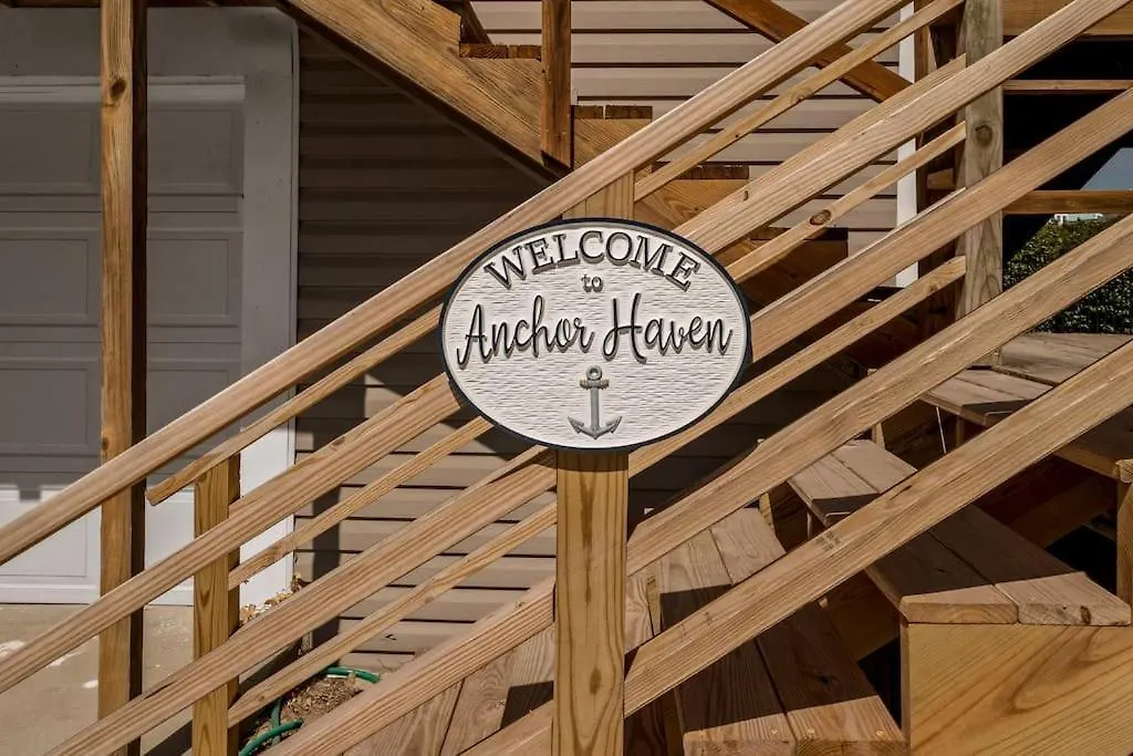 Anchor Haven Ocean Views Holiday home Oak Island