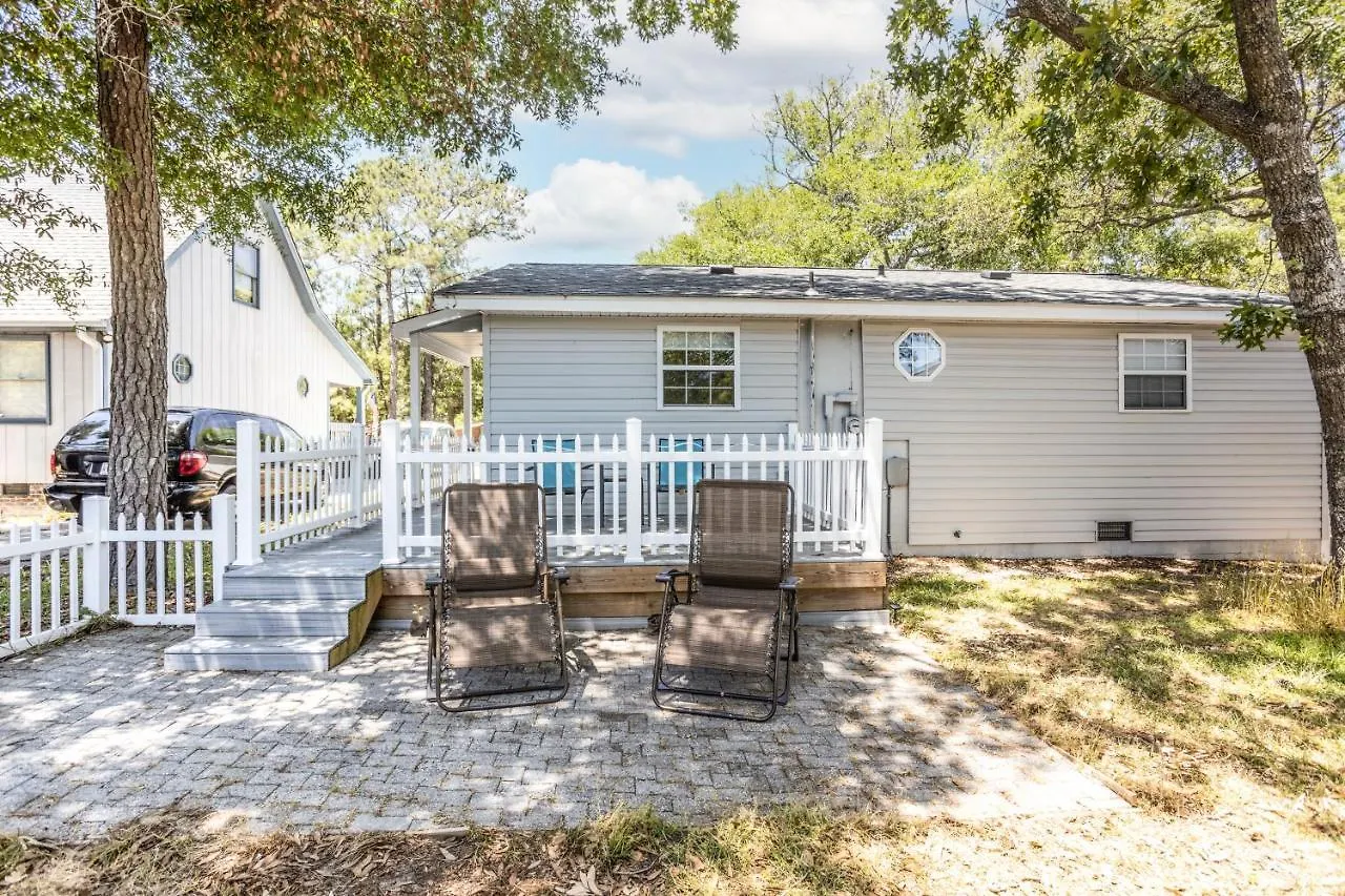 Aqua Oasis * Oak Island